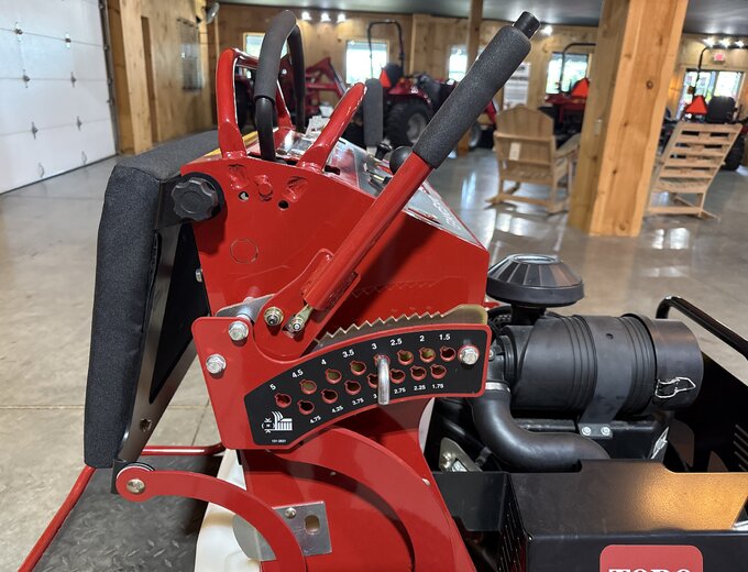 Toro Mowers | Get Price for TORO Grandstand 48”
