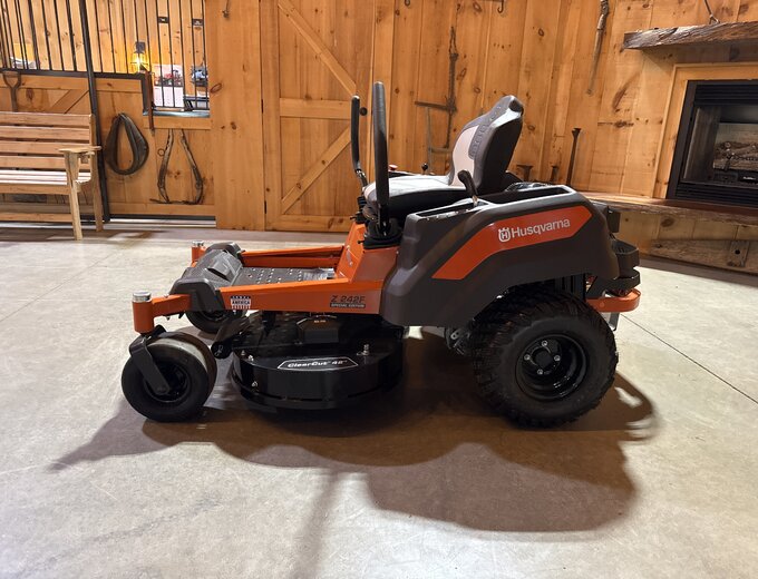 Husqvarna Mowers | Buy Husqvarna Z242F Special Edition Online